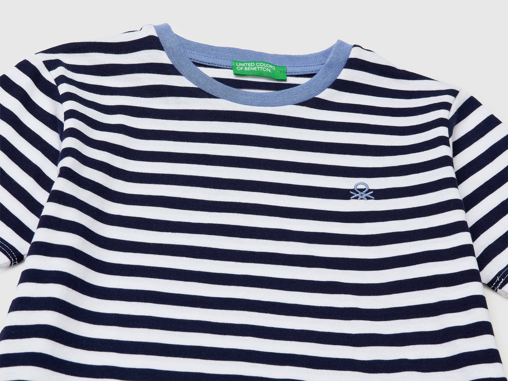 Camiseta infantil de rayas azul marino – United Colors of Benetton - Entrega Inmediata