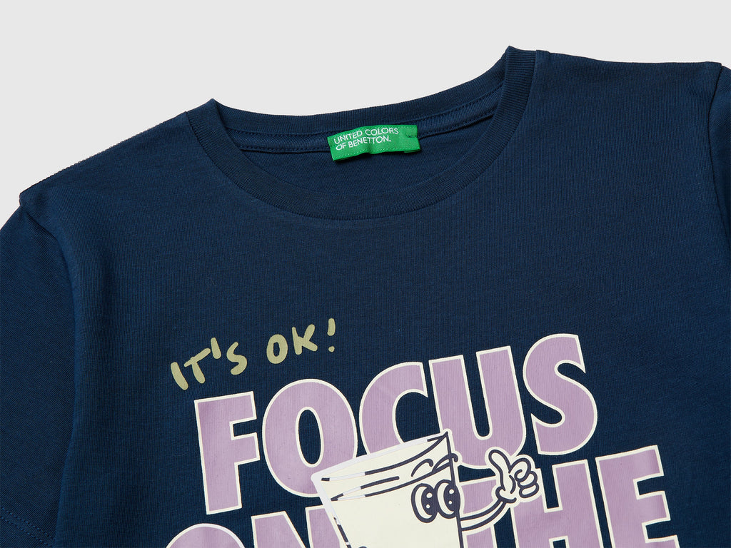 Camiseta infantil Focus on the Good – United Colors of Benetton - Entrega Inmediata